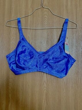 Simply Basic Bra Everyday Comfort 42D Blue Floral Wireless Iris Eyes W05358 NWT